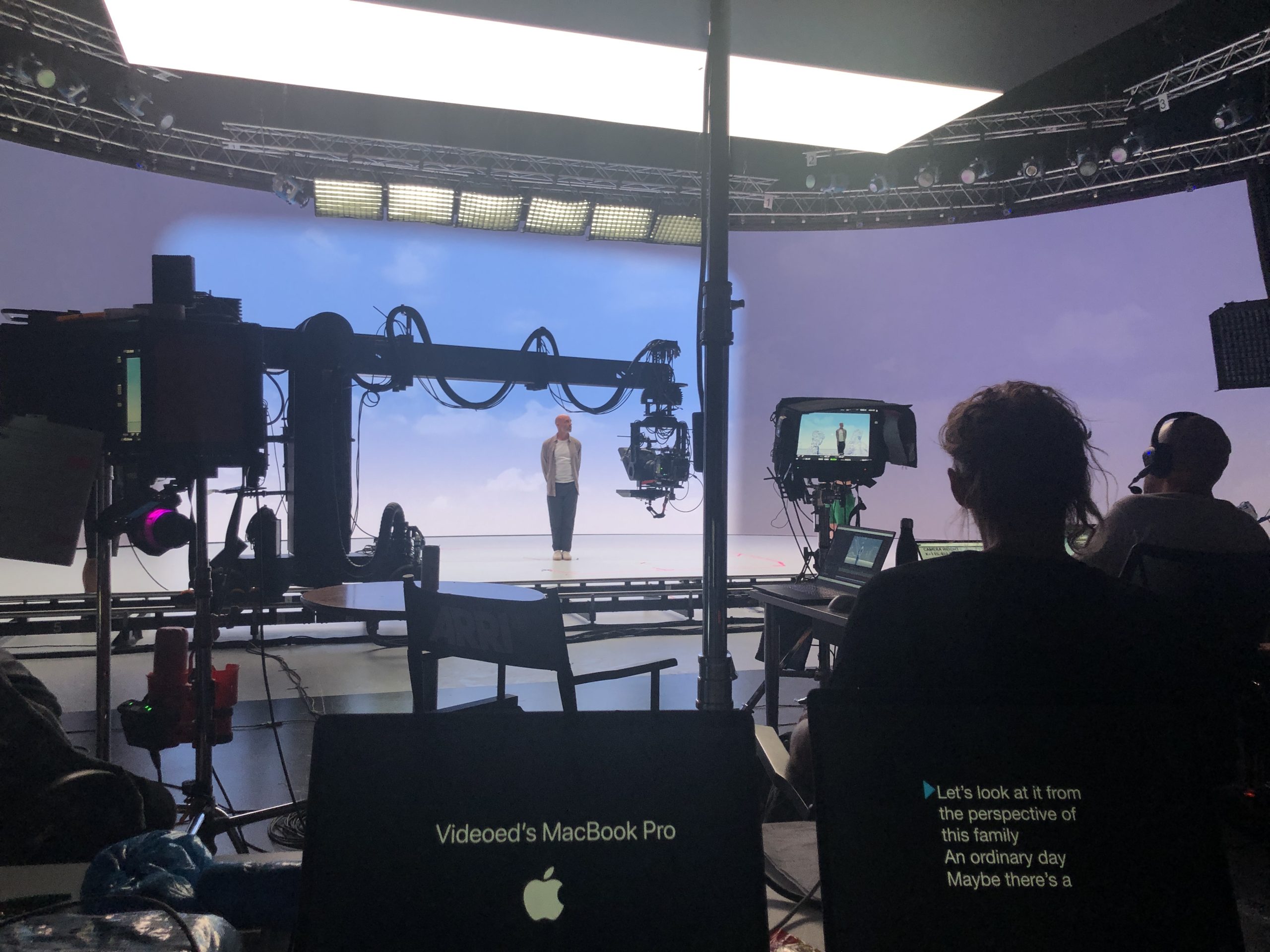 On Camera video teleprompter opeartor