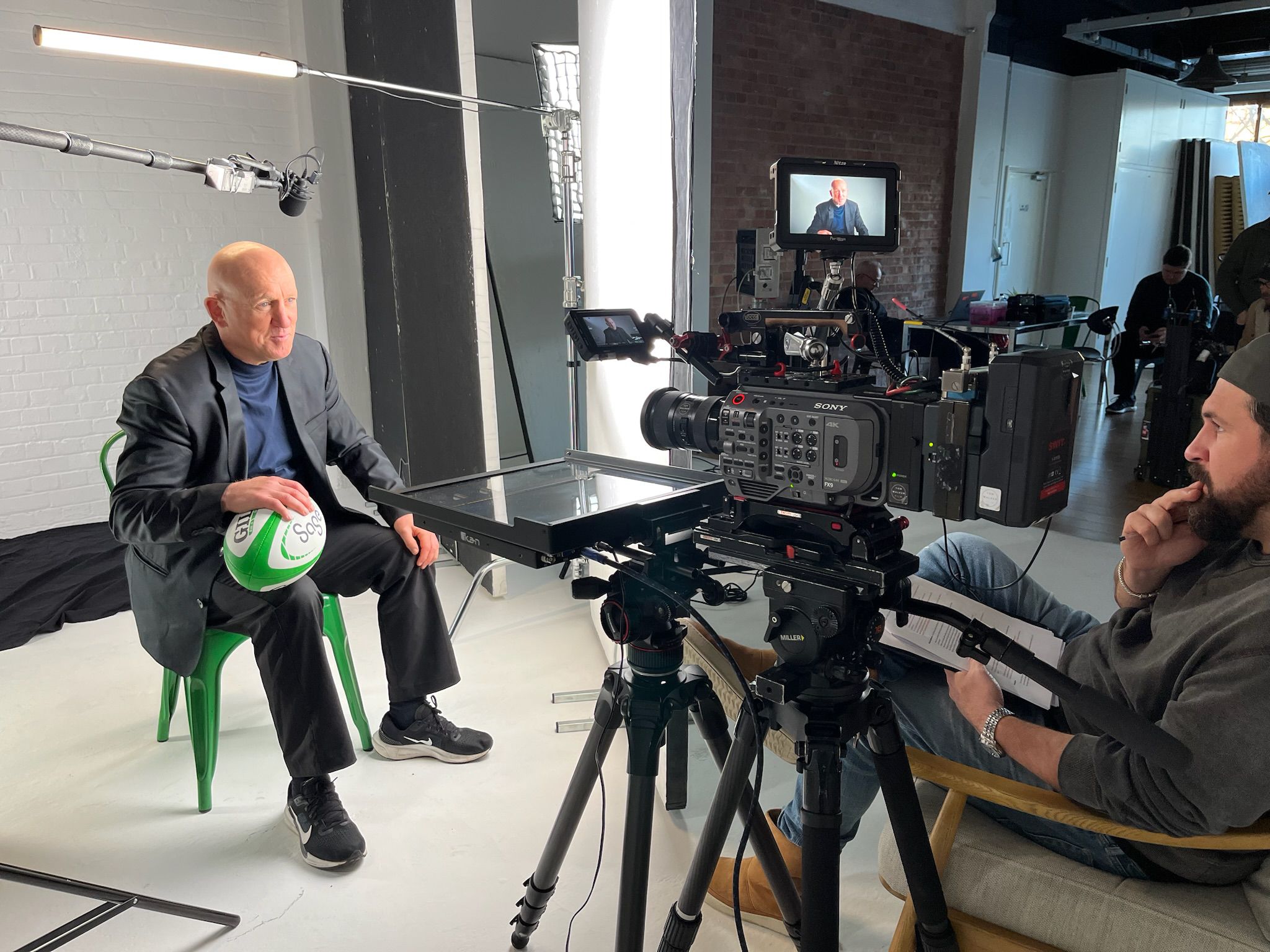 video camera teleprompter autocue operator teleprompting operator